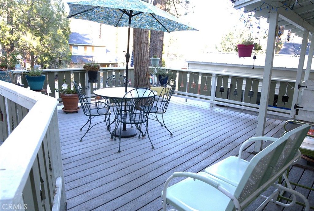 Image 28 of property listing at 1671 Twin Lakes, Wrightwood, CA 92397