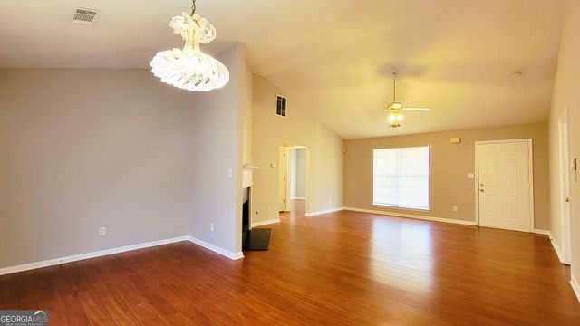 5609 Eagles Feather Lane, Riverdale, GA 30274