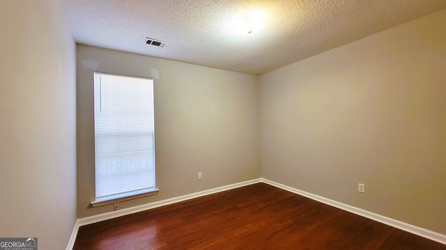 5609 Eagles Feather Lane, Riverdale, GA 30274