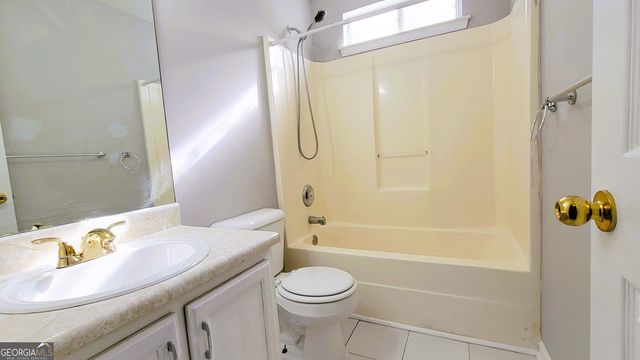 5609 Eagles Feather Lane, Riverdale, GA 30274