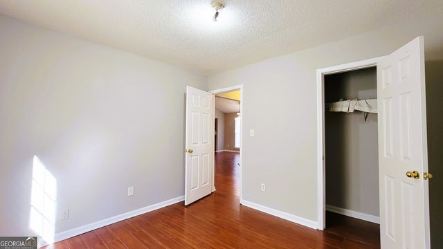 5609 Eagles Feather Lane, Riverdale, GA 30274