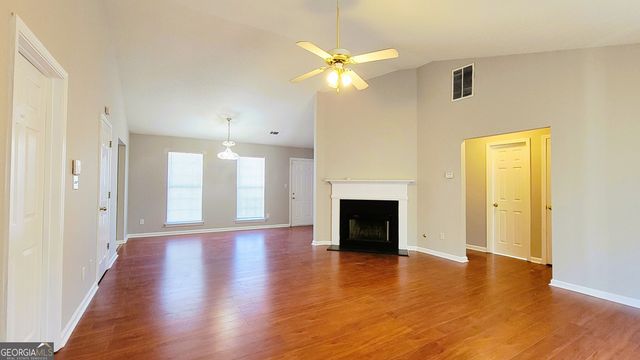 5609 Eagles Feather Lane, Riverdale, GA 30274
