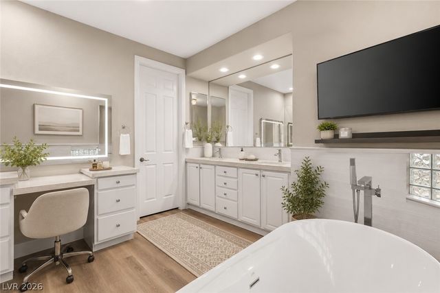 25 Kittansett Loop, Henderson, NV 89052