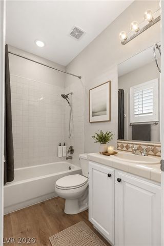 25 Kittansett Loop, Henderson, NV 89052