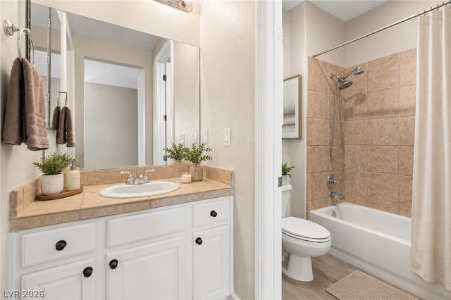 25 Kittansett Loop, Henderson, NV 89052