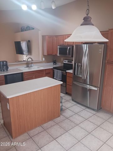 1240 W DIAMOND Avenue, Apache Junction, AZ 85120