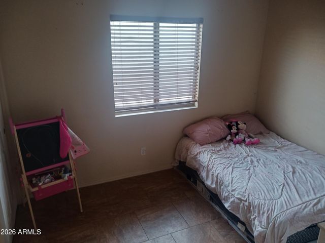 1240 W DIAMOND Avenue, Apache Junction, AZ 85120