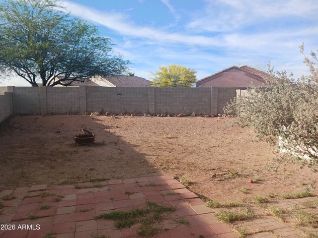 1240 W DIAMOND Avenue, Apache Junction, AZ 85120