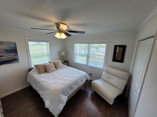4139 Gum Drive, Dickinson, TX 77539