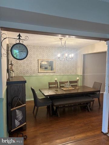 5 MADISON ST, Swedesboro, NJ 08085