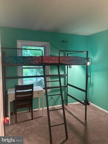 5 MADISON ST, Swedesboro, NJ 08085