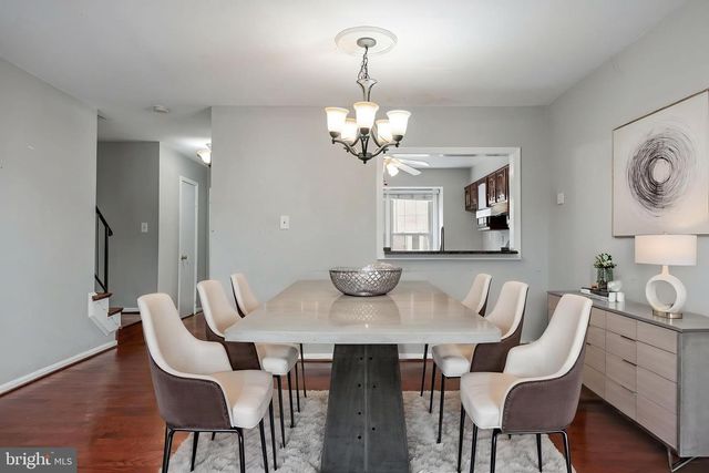 4749 GAINSBOROUGH DR, Fairfax, VA 22032