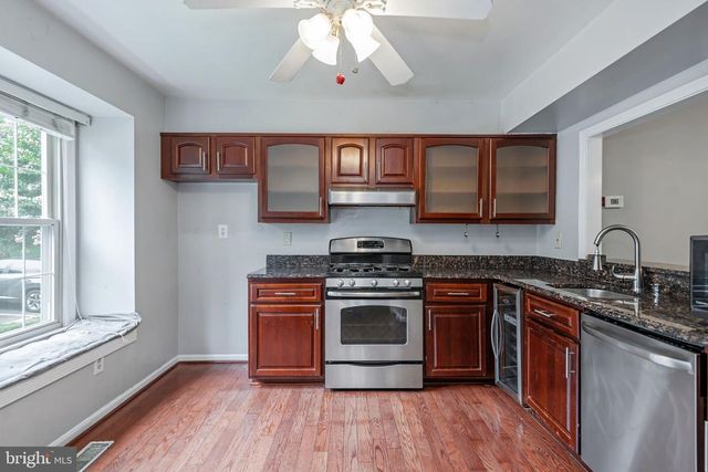 4749 GAINSBOROUGH DR, Fairfax, VA 22032