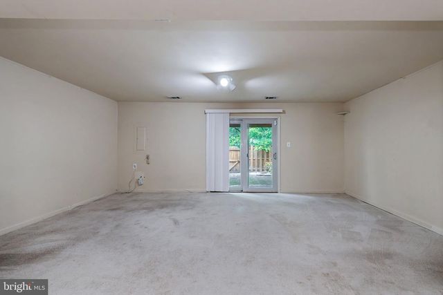 4749 GAINSBOROUGH DR, Fairfax, VA 22032