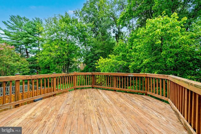 4749 GAINSBOROUGH DR, Fairfax, VA 22032