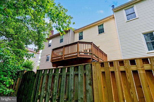 4749 GAINSBOROUGH DR, Fairfax, VA 22032
