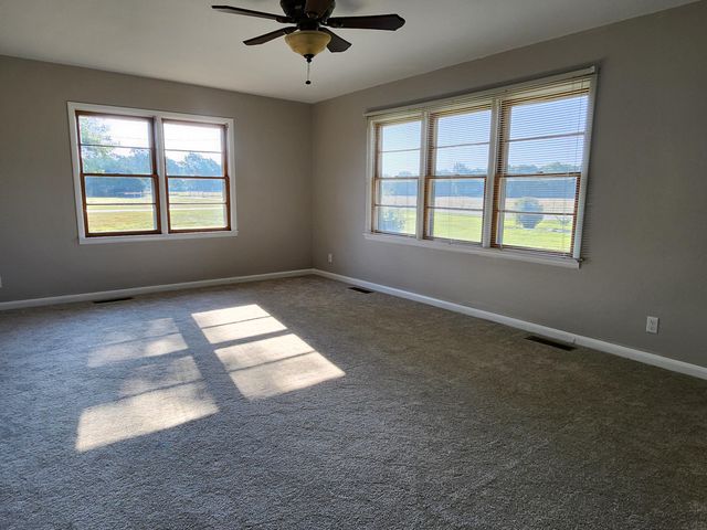 20636 Lawrence 2180, Aurora, MO 65605