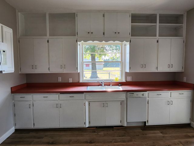 20636 Lawrence 2180, Aurora, MO 65605