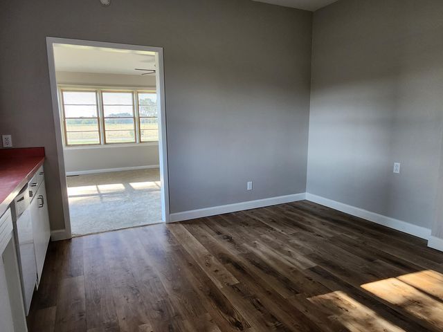 20636 Lawrence 2180, Aurora, MO 65605