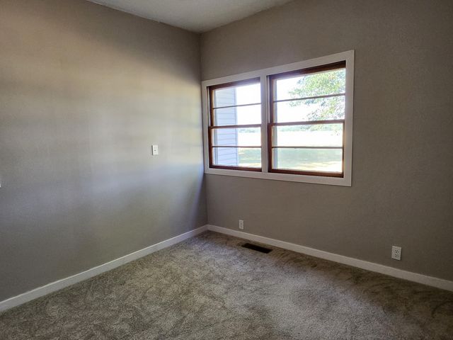 20636 Lawrence 2180, Aurora, MO 65605