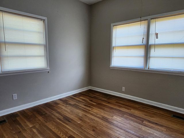 20636 Lawrence 2180, Aurora, MO 65605