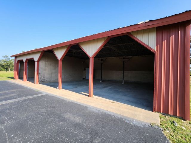 20636 Lawrence 2180, Aurora, MO 65605