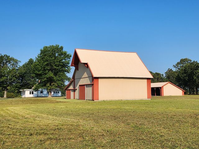 20636 Lawrence 2180, Aurora, MO 65605