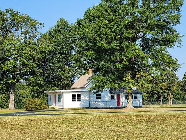 20636 Lawrence 2180, Aurora, MO 65605