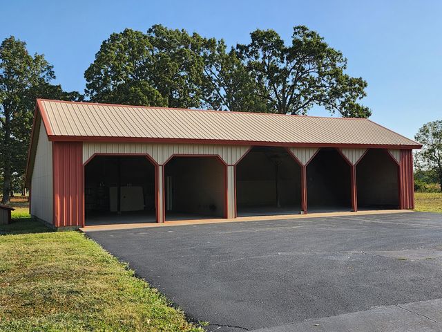 20636 Lawrence 2180, Aurora, MO 65605