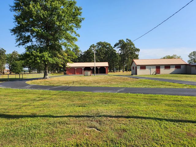 20636 Lawrence 2180, Aurora, MO 65605