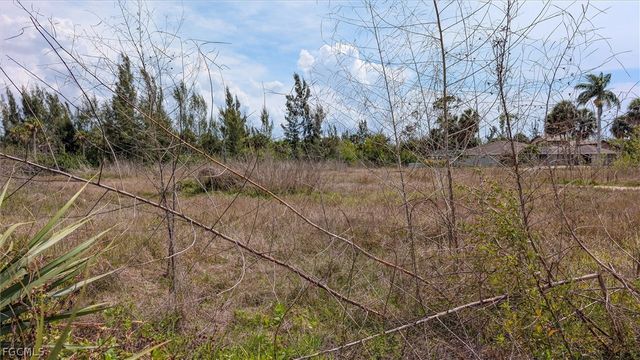 7324 Lake DR, Fort Myers, FL 33908