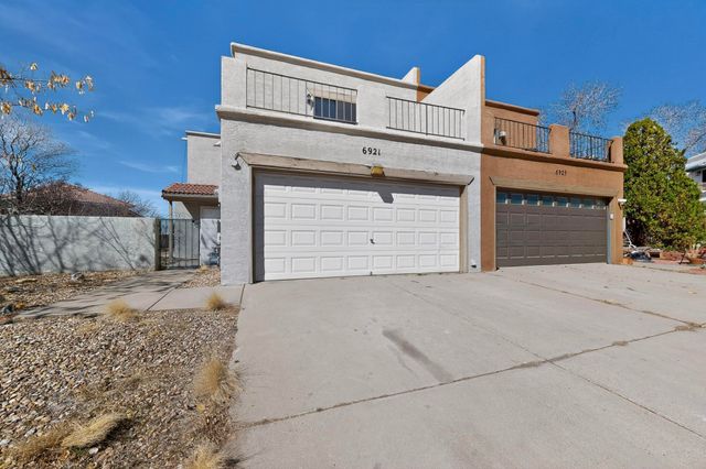 6921 White Pine Place NE, Albuquerque, NM 87109