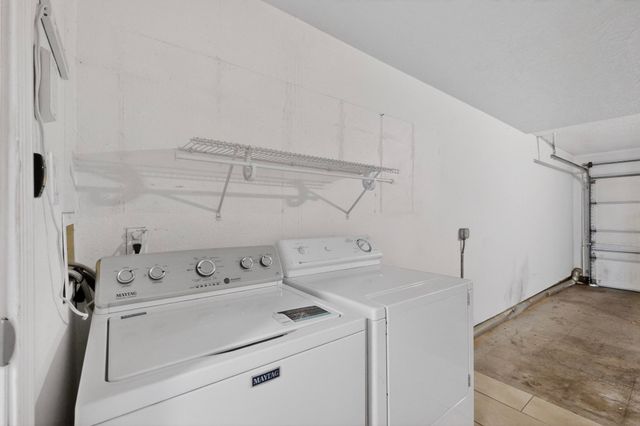 6921 White Pine Place NE, Albuquerque, NM 87109