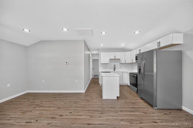 8812 Pine Road, Sycamore Twp, OH 45242