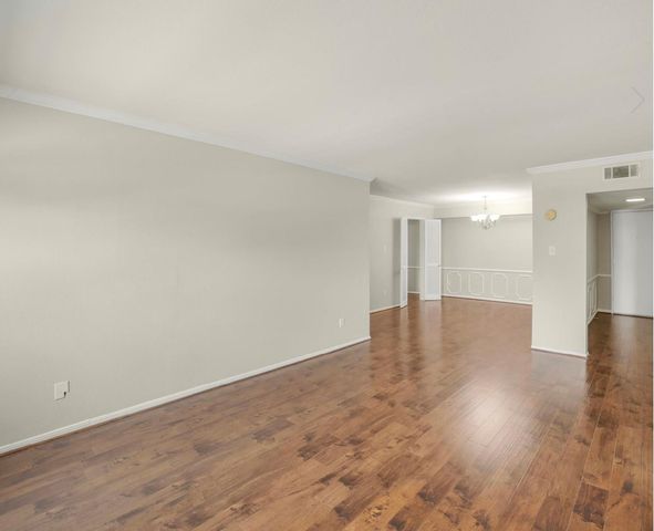 351 N Post Oak Lane 706, Houston, TX 77024