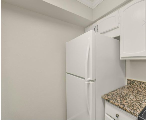 351 N Post Oak Lane 706, Houston, TX 77024