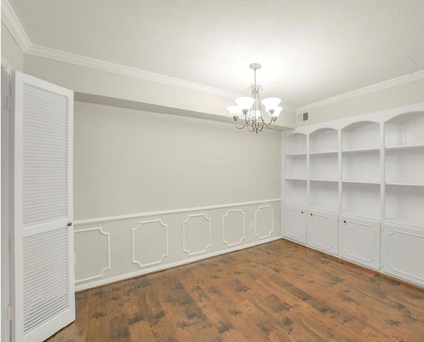 351 N Post Oak Lane 706, Houston, TX 77024
