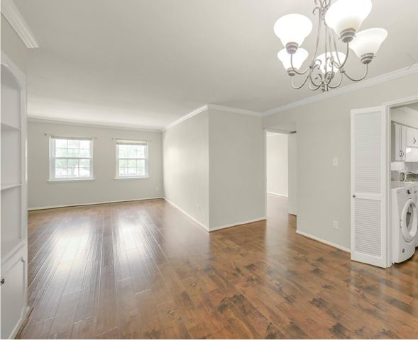 351 N Post Oak Lane 706, Houston, TX 77024