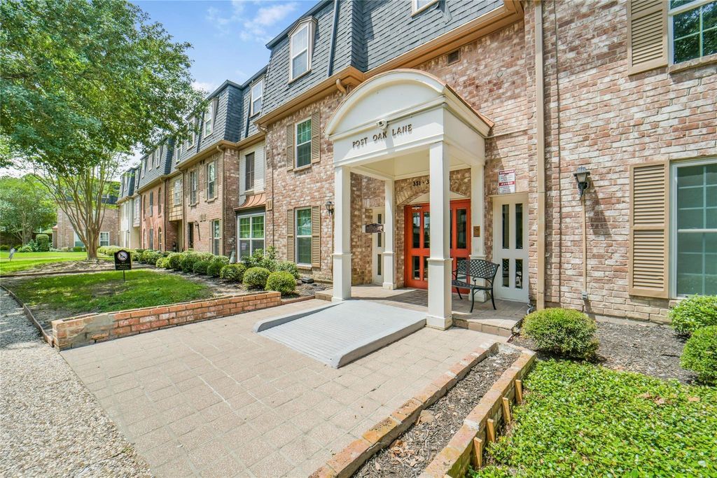 351 N Post Oak Lane 706, Houston, TX 77024