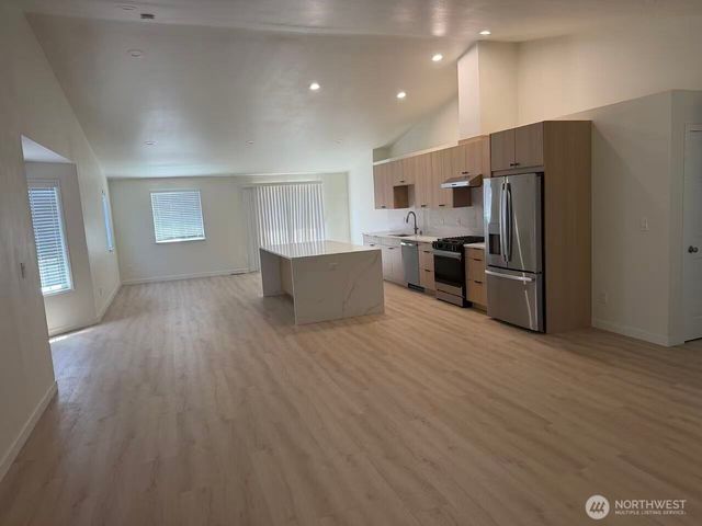 4504 220th SW Street SW, Mountlake Terrace, WA 98043