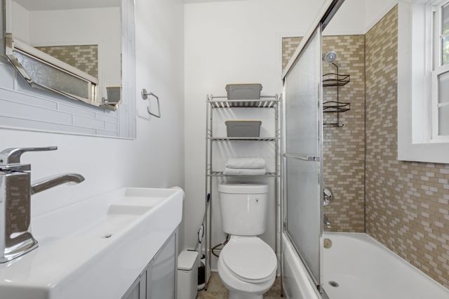 1215 N 7th St, Nashville, TN 37207