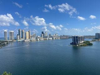 3530 Mystic Pointe Dr 1412, Aventura, FL 33180