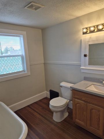 425 5th Street, Reedsburg, WI 53959