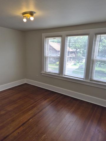 425 5th Street, Reedsburg, WI 53959