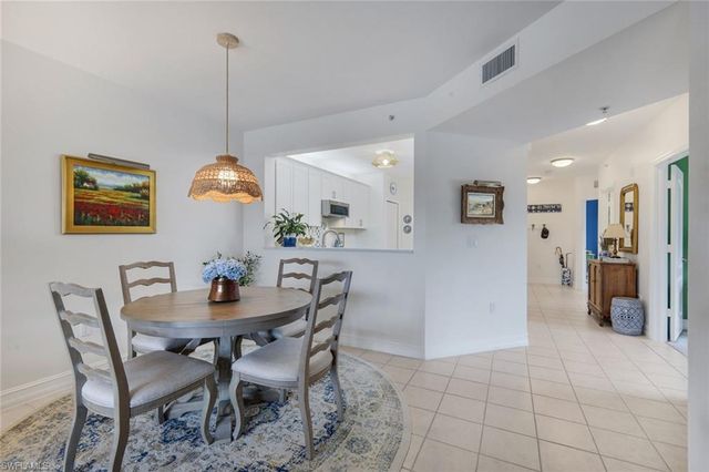 7822 Great Heron WAY 201, Naples, FL 34104