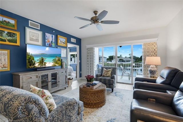 7822 Great Heron WAY 201, Naples, FL 34104