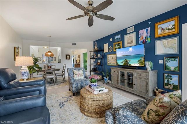 7822 Great Heron WAY 201, Naples, FL 34104
