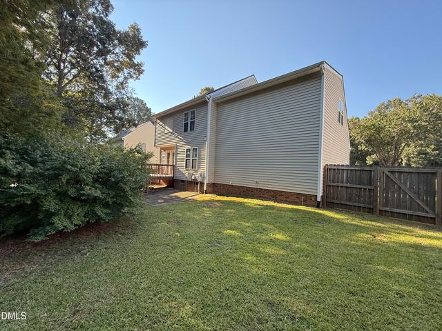 329 Groundsel Place, Clayton, NC 27527