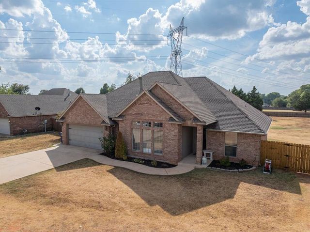 1301 S Morgan Road, Mustang, OK 73064