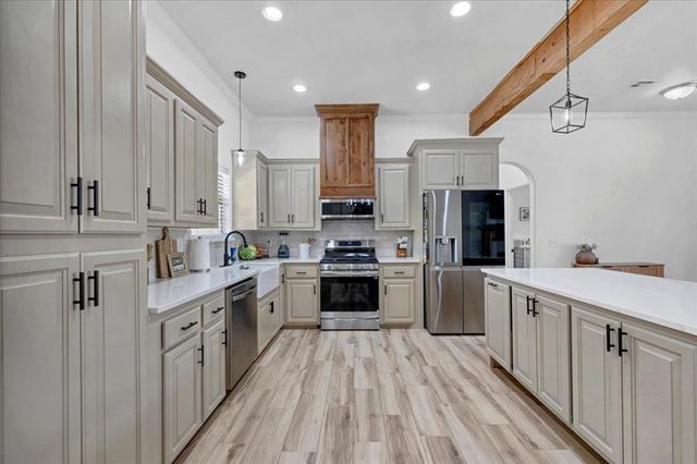 1301 S Morgan Road, Mustang, OK 73064